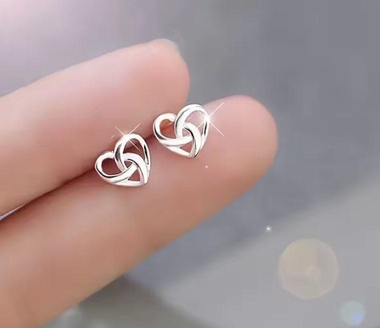 Minimalist stud 925 Silver