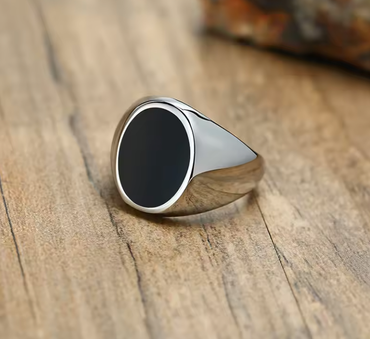 Gothic Punk Ring 18K gold