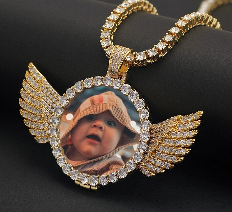 Picture Chain With Wings - Personalize with Picture and Words.