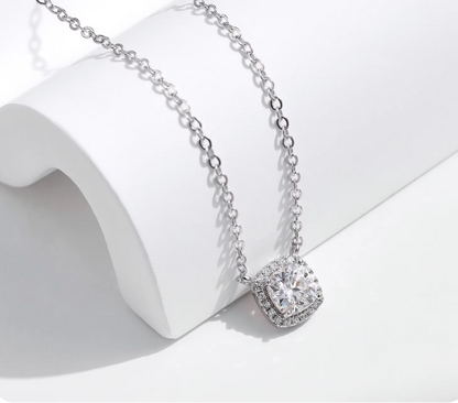 Daizy 925 Silver Moissanite