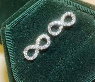 Infinity Stud  925 Silver